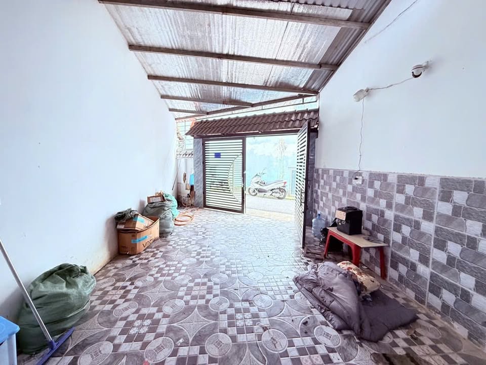 Nhà bán Quận 12, Tô Ngọc Vân, 97m² giá chỉ 4.95 tỷ - Tiện ích đầy đủ!