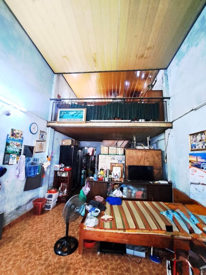 Nhà phố Tân Phú 40m² giá 3.52 tỷ - Tiện xây mới, 2 mặt hẻm thoáng mát!