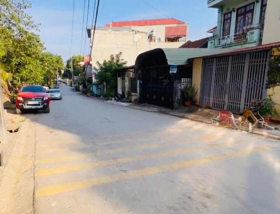 Đất nguyên thổ Chi Lăng Lạng Sơn 100m² giá 2 tỷ - Tiềm năng đầu tư lớn!