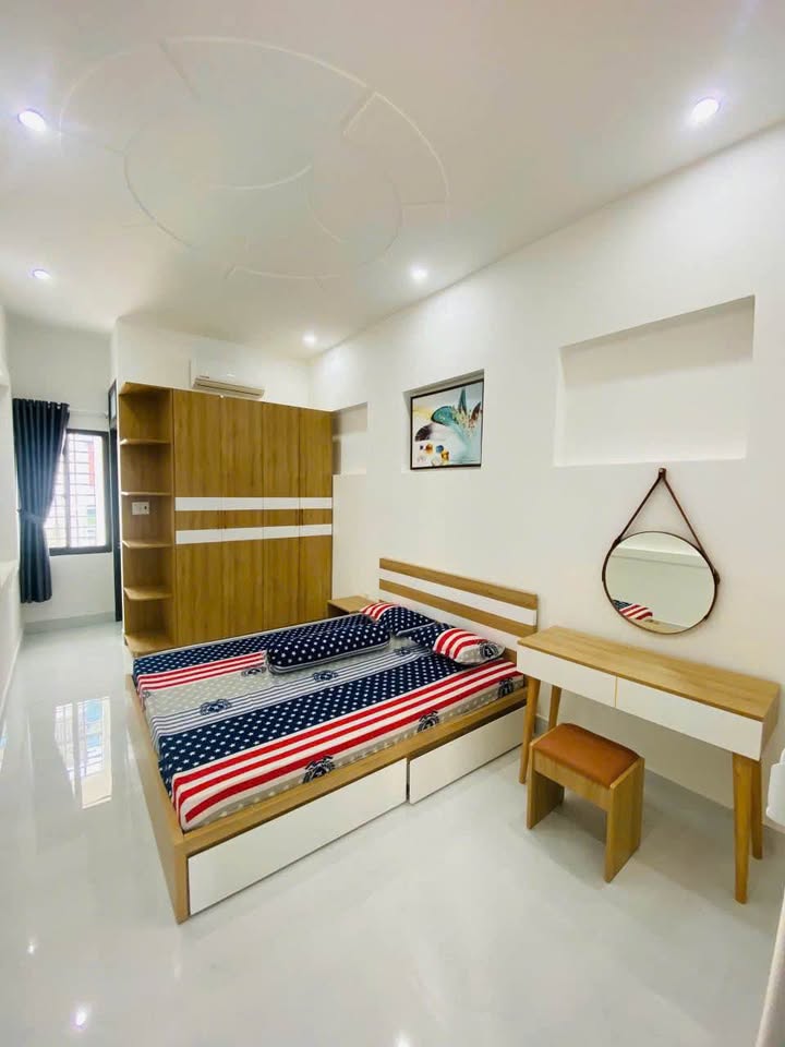 Nhà mặt tiền đường Xô Viết Nghệ Tĩnh, Vũng Tàu 93m² giá 10.8 tỷ - Vị trí kinh doanh đắc địa!