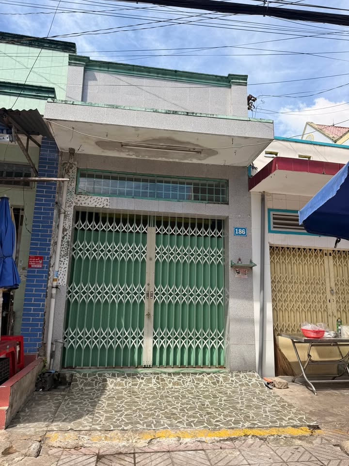 Nhà bán đối diện Chợ Sáng Dầu Tiếng 144m² giá 4 tỷ - Chính chủ cần bán gấp!