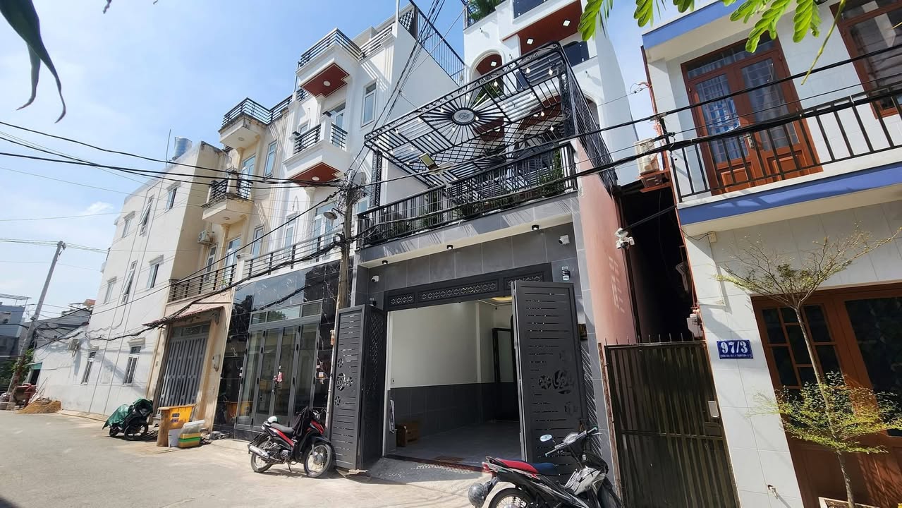 Nhà phố mặt tiền TX33 Quận 12 diện tích 125m² giá 10.9 tỷ - Đầu tư sinh lời ngay!