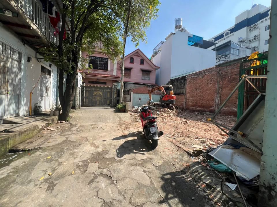 Đất nền bán gấp tại bến xe An Sương, quận 12, 50m² - Giá chỉ 3.99 tỷ!