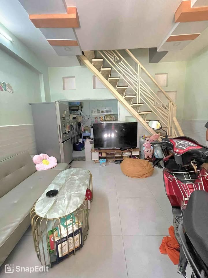 Nhà 2 tầng Bình Tân 32m² giá 3.2 tỷ - Hẻm ô tô thông thoáng!