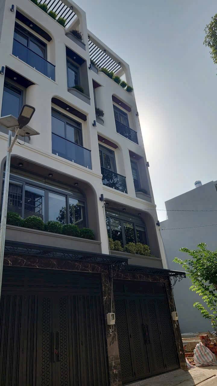Nhà phố 973 Nguyễn Ảnh Thủ, Quận 12, 56m² giá 6.4 tỷ - Chính chủ bán gấp!