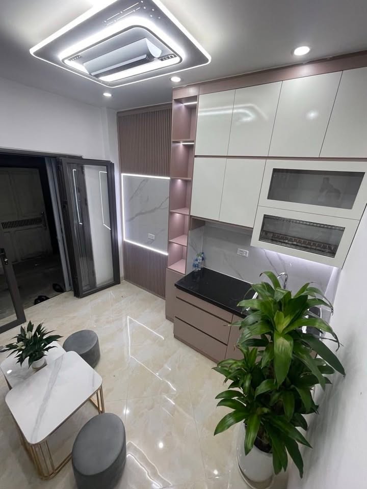 Nhà phố Cảm Hội 18m² 4 tầng - Kinh doanh nhỏ, giao ngay chỉ 4,65 tỷ!