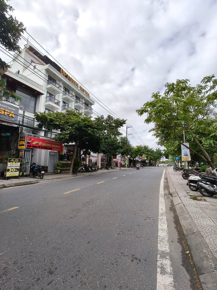 Đất mặt tiền Nguyễn Tất Thành, Hội An 375m² giá 11 tỷ - Cơ hội đầu tư sinh lời cao!