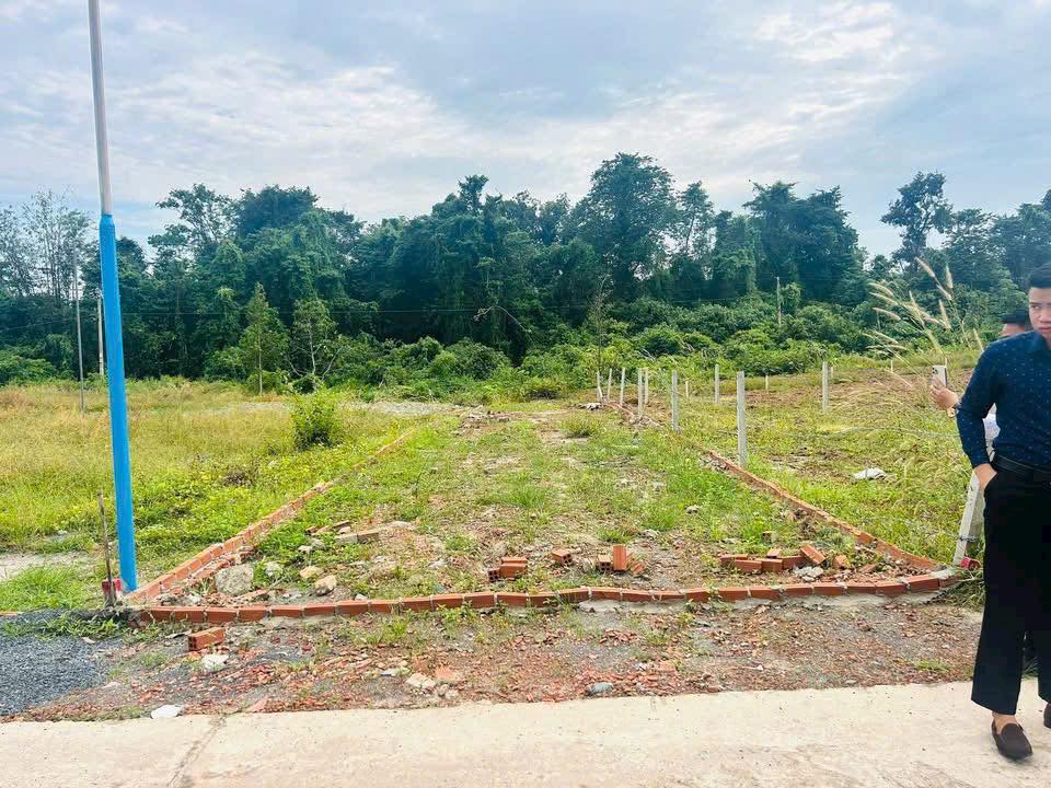 Đất nền phường Chơn Thành 145m² giá chỉ 400 triệu - Sổ đỏ chính chủ, đầu tư sinh lời!