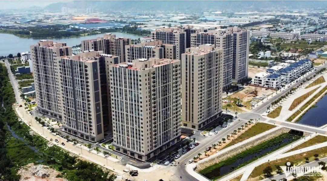 Căn hộ chung cư Homeland Long Biên 121m² giá chỉ 38 triệu/m² - Vị trí kinh doanh thuận lợi!