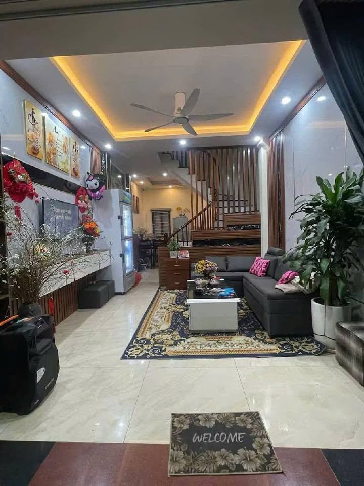 Nhà Cầu Diễn 39m² 5 Phòng Ngủ - Ô Tô Tránh - Nội Thất Đẹp, Sẵn Sàng Ở Ngay!