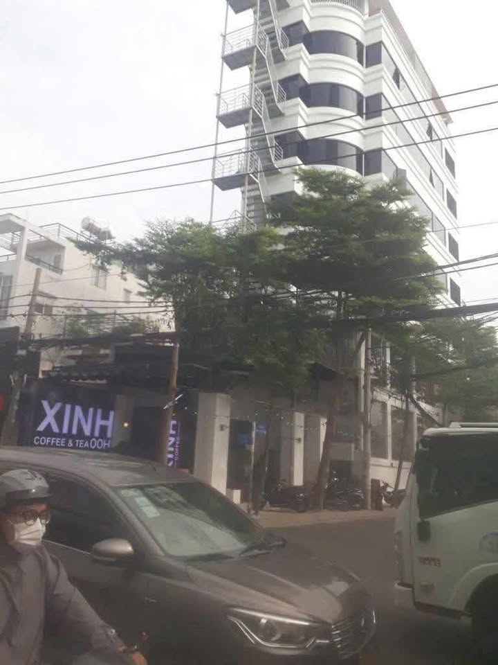 Nhà mặt tiền cho thuê đường Âu Cơ, quận Tân Bình 90m² giá 120 triệu - Cơ hội kinh doanh lý tưởng!