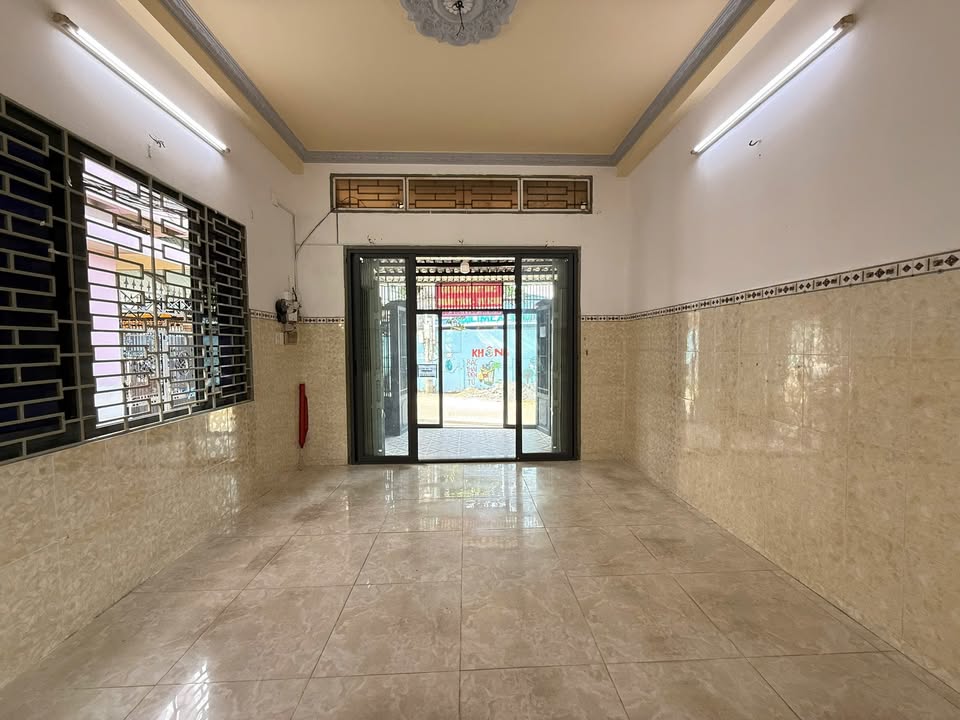 Mặt bằng cho thuê tại Phan Văn Trị, Bình Thạnh 35m² chỉ 11 triệu - Phù hợp làm văn phòng và kinh doanh!