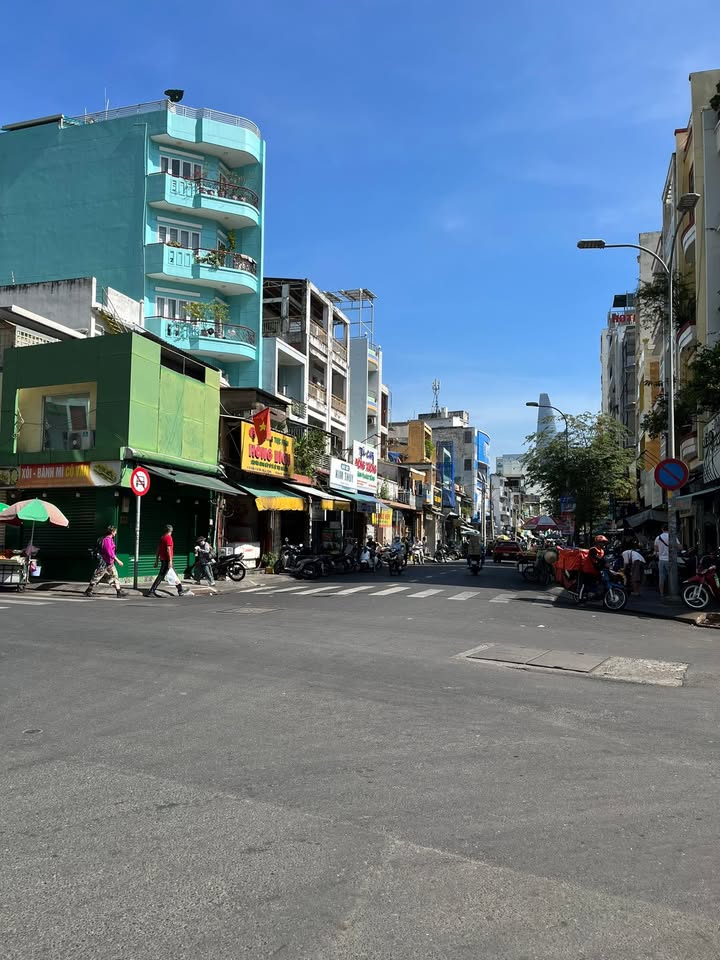 Cho thuê mặt bằng Đề Thám, Q1 - 40m², giá chỉ 10 triệu/tháng - Kinh doanh sầm uất!