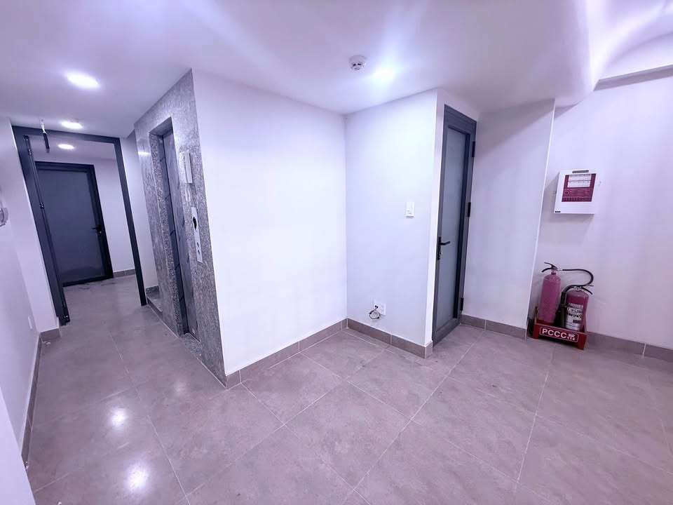 Mặt bằng kinh doanh cho thuê 329 Nguyễn Xí, Bình Thạnh - Giá chỉ 8 triệu/tháng!