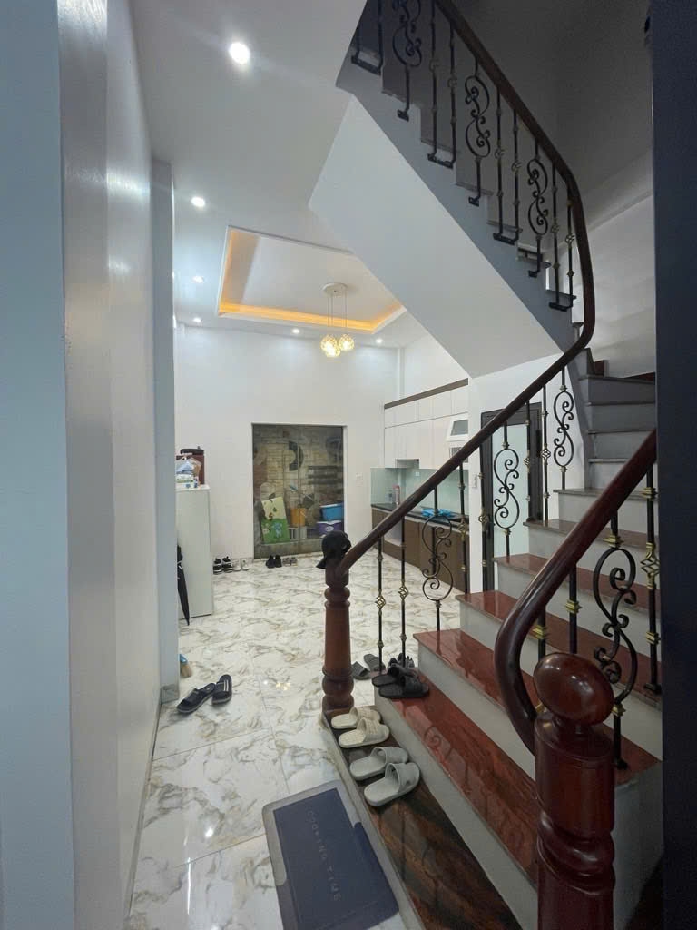 Bán nhà Đào Tấn, Ngọc Hà, Ba Đình 50m² giá 17.3 tỷ - Thiết kế hiện đại, thang máy