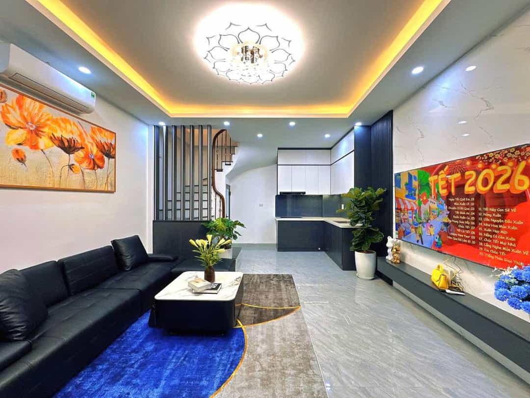 Nhà phố Quan Nhân, Thanh Xuân 43m² giá 10.5 tỷ - Full nội thất, ô tô đỗ cổng!