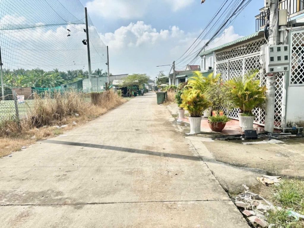 Bán đất thổ cư mặt tiền xã Mỹ Yên, Bến Lức 117m² giá 1.65 tỷ - Cơ hội đầu tư hấp dẫn!