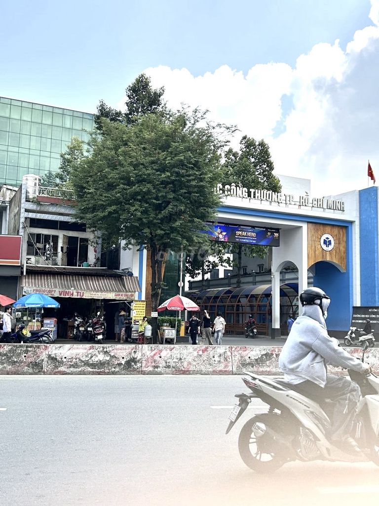 Nhà 4 Tầng Hẻm Xe Tải Thông Tại Lê Trọng Tấn, Tân Phú - Chỉ 6.7 Tỷ!