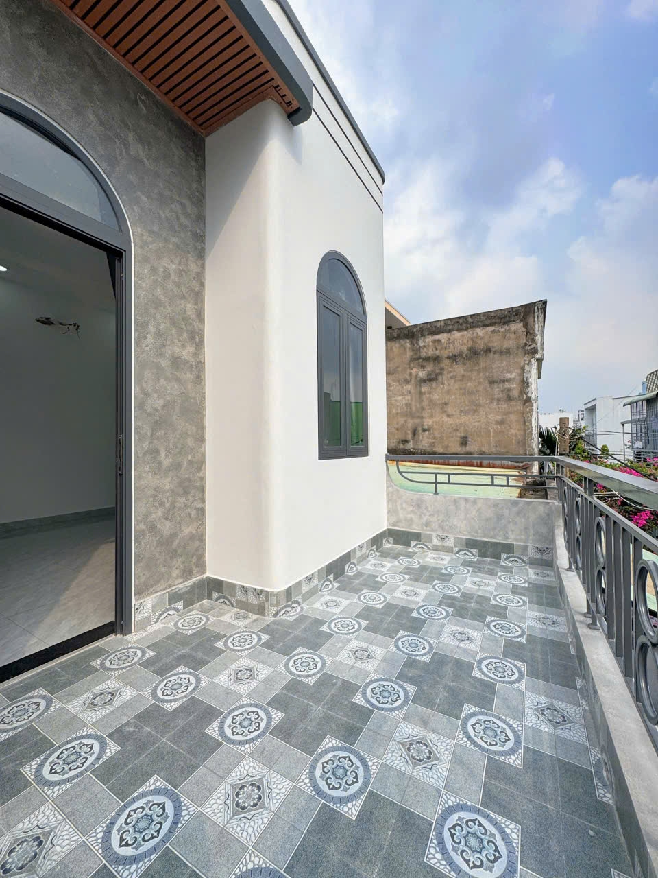 Nhà phố Thuận An, Bình Dương 120m² chỉ từ 2.6 tỷ - Sổ hồng riêng, vào ở ngay!