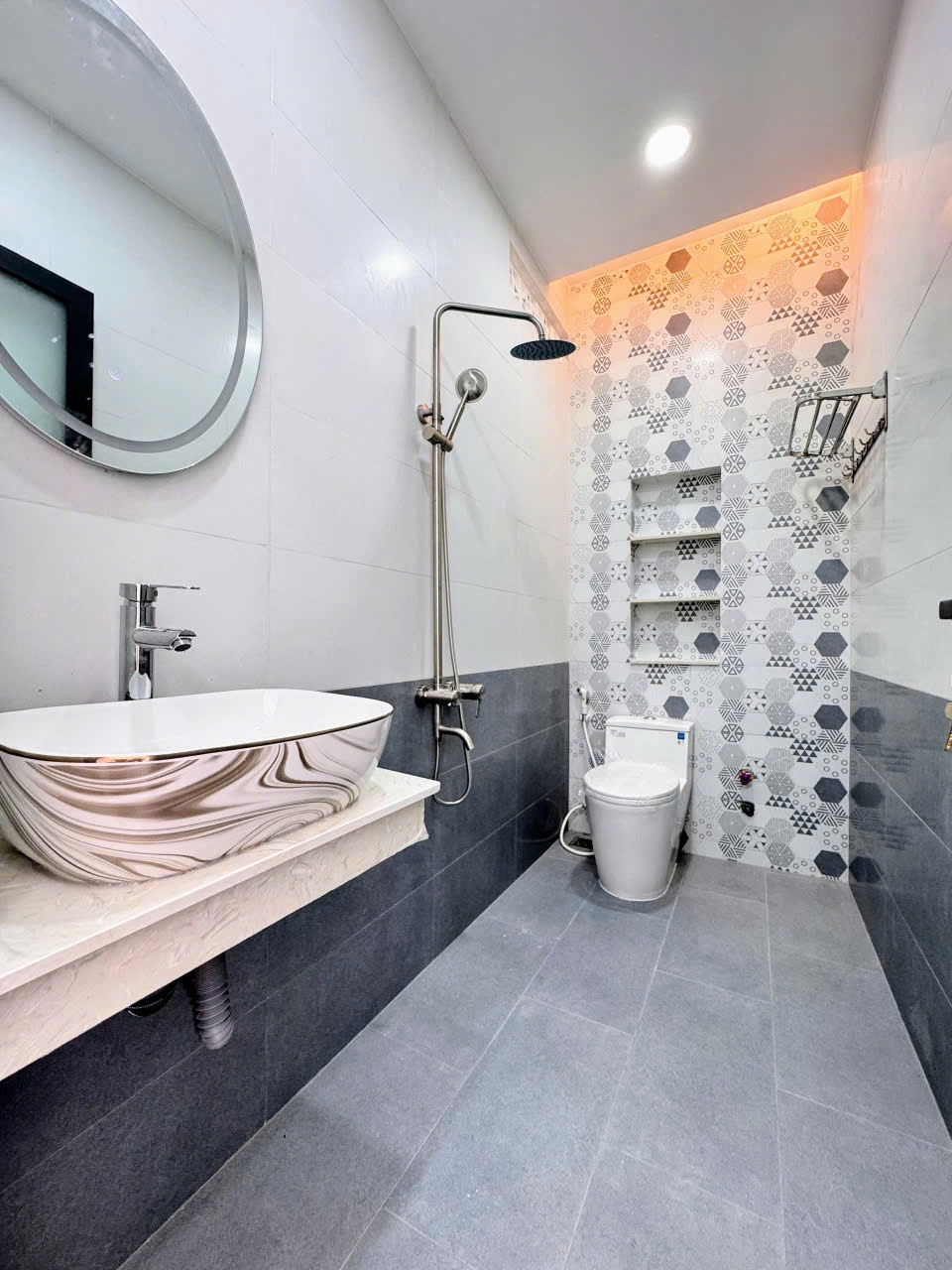 Nhà phố 240m² An Phú, Thuận An chỉ 3.5 tỷ - Ngang khủng 8m, sẵn sàng vào ở!