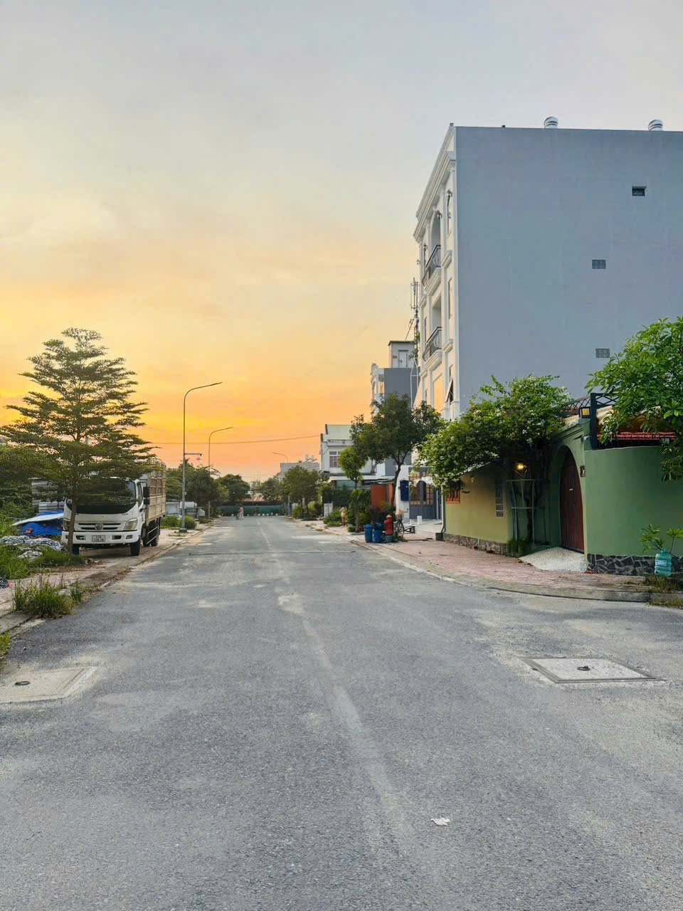 Bán đất mặt tiền ĐT743 An Phú, Thuận An 70m² giá 1,29 tỷ - Sổ hồng riêng, đầy đủ tiện ích!