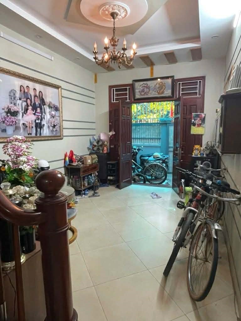 Nhà phố Nguyễn Khoái quận Hai Bà Trưng 82m² giá nhỉnh 11 tỷ - Đầu tư sinh lời lý tưởng!