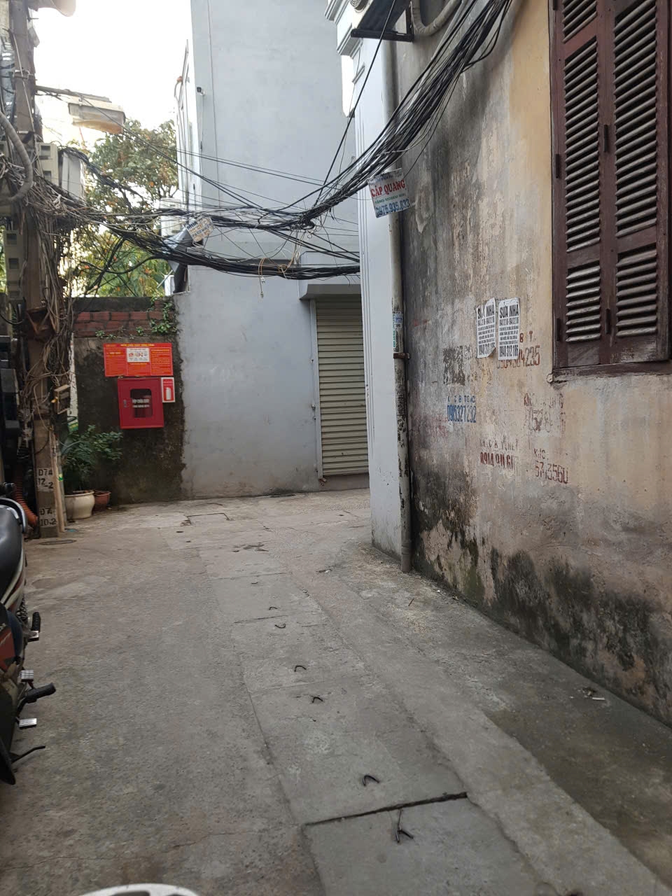 Bán nhà ngõ Văn Cao Ba Đình 50m² giá 12 tỷ - Chính chủ, sẵn sàng vào ở!