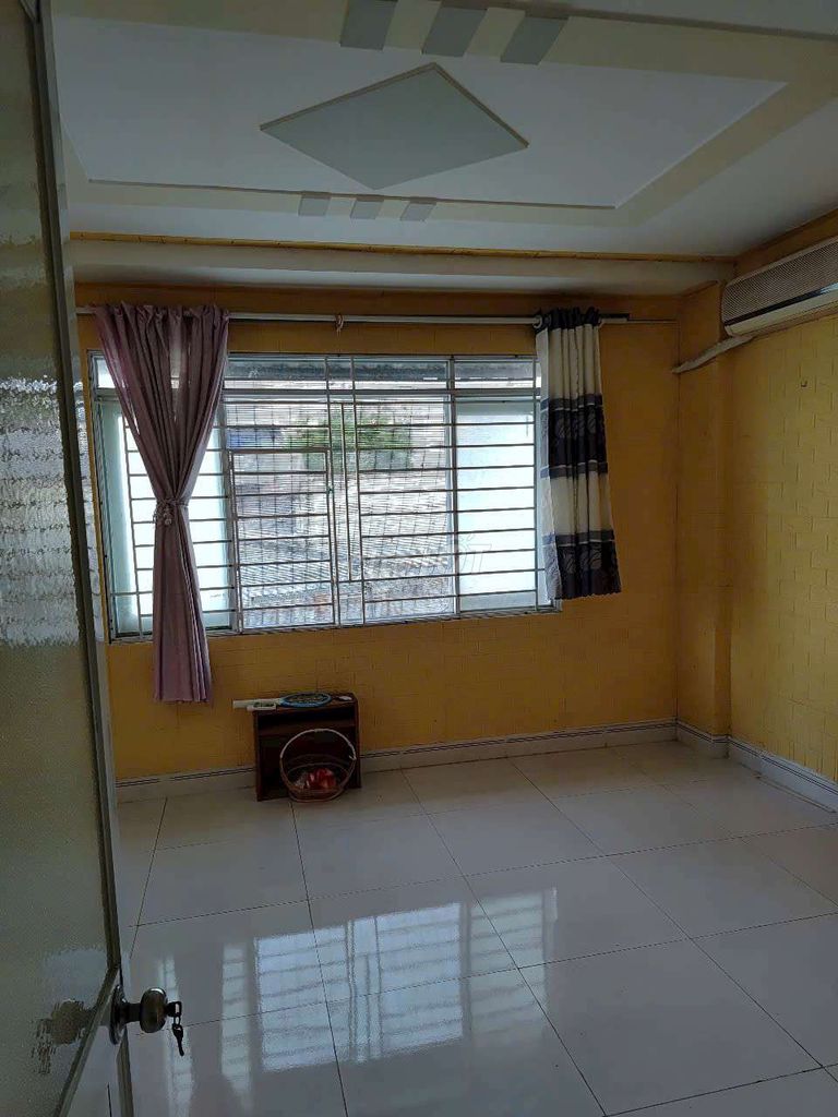 Nhà mặt tiền hẻm 1092 Huỳnh Tấn Phát 30m² giá 1.65 tỷ - Chính chủ bán gấp!