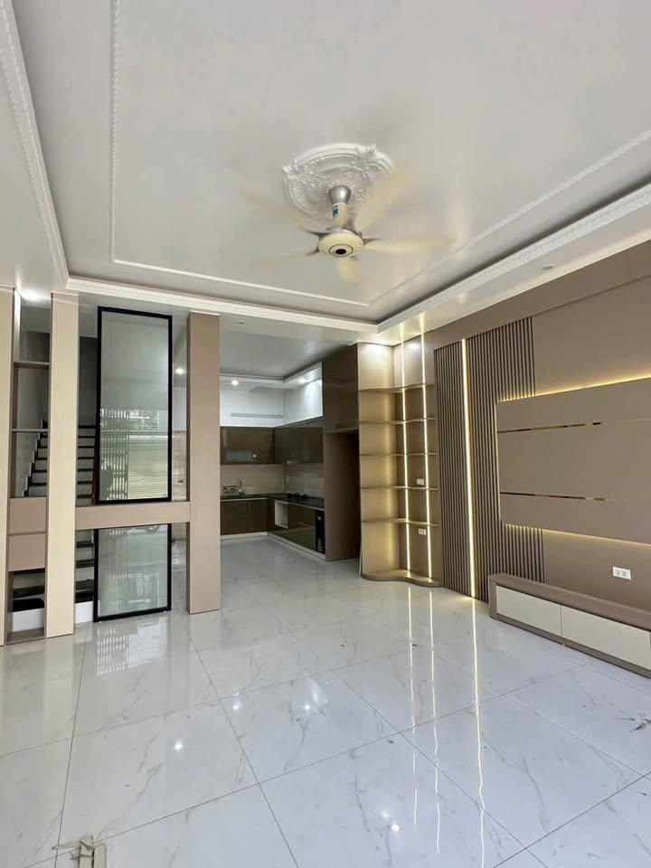 Nhà 3 tầng Khu TĐC Vinhomes, 50m² giá 5.2 tỷ - Full nội thất đẹp mê ly!