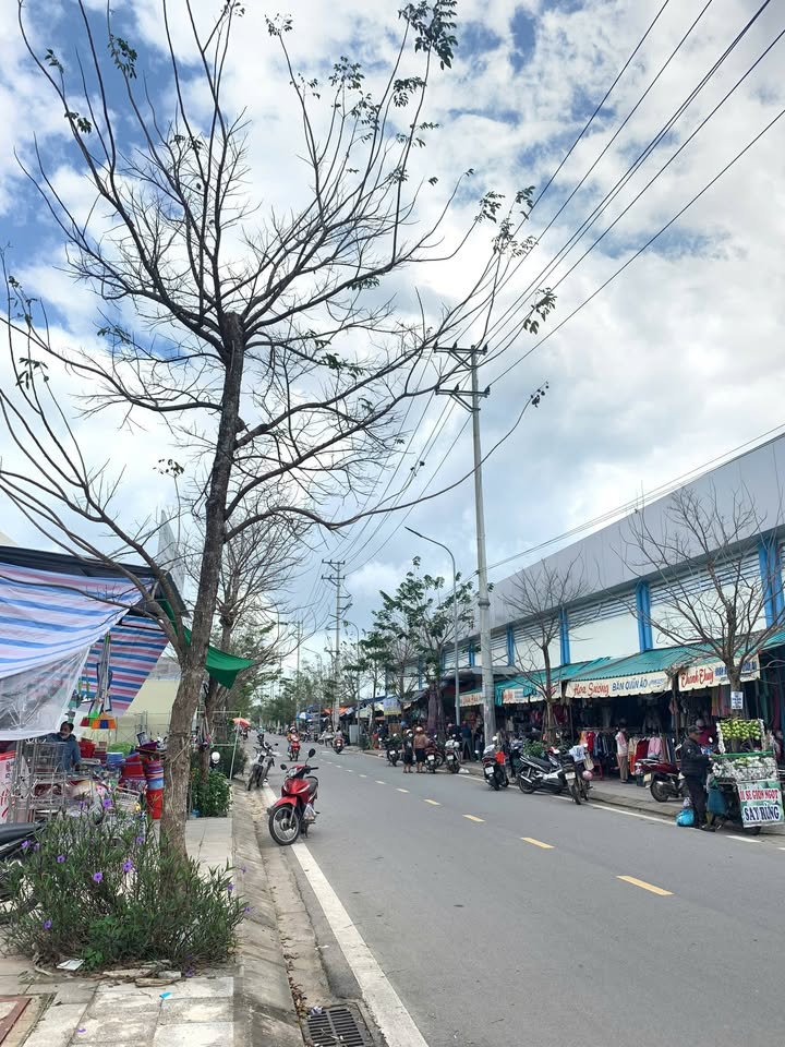 Đất mặt tiền chợ Hàng Rượu, Trương Quang Trọng, Quảng Ngãi - Chỉ 1.6 tỷ, đầu tư lý tưởng!