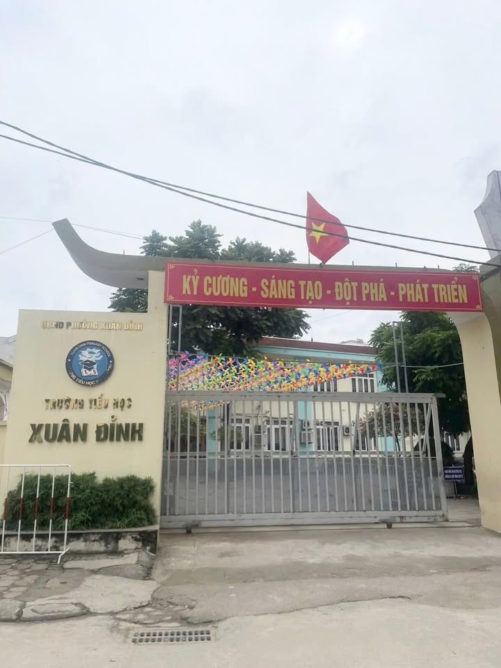 Nhà riêng Xuân Đỉnh 63m² giá 9.8 tỷ - Sổ đỏ chính chủ, ô tô vào tận nhà!