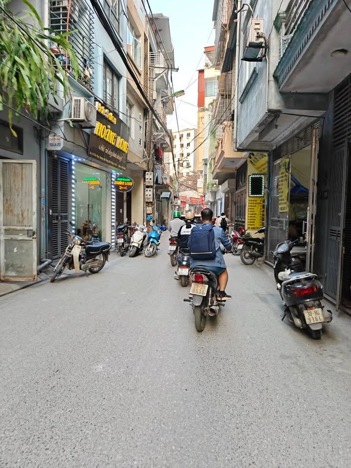 Nhà 6 tầng Đông Ngạc 55m² giá 9 tỷ - Gần Học viện Tài chính