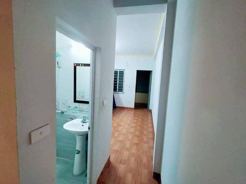 Nhà cho thuê ngõ 896 Nguyễn Khoái 30m² - Chính chủ, đầy đủ nội thất