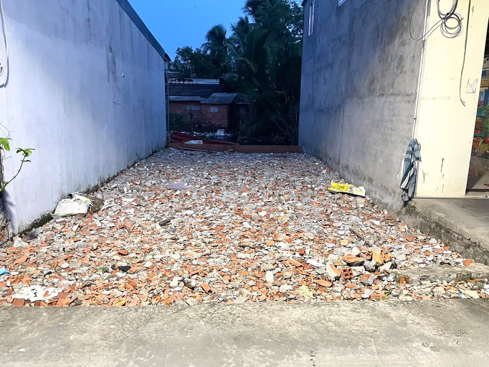 Đất nền hẻm 1 Võ Văn Kiệt, Bạc Liêu 38m² - Sổ hồng chính chủ, giá chỉ 400 triệu!