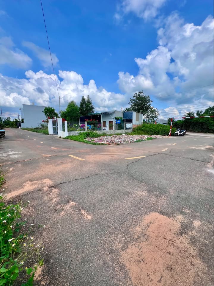 Đất nền Phan Thiết 100m² giá 800 triệu - Góc 2 mặt tiền đường Ngô Đức Tốn