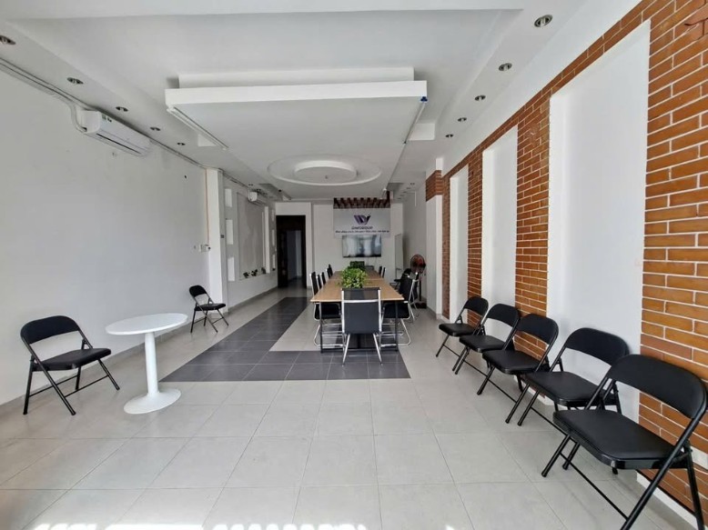 Cho thuê mặt bằng 140m² 4 tầng đường 30 Tháng 4, Hải Châu - Thích hợp làm văn phòng, Spa