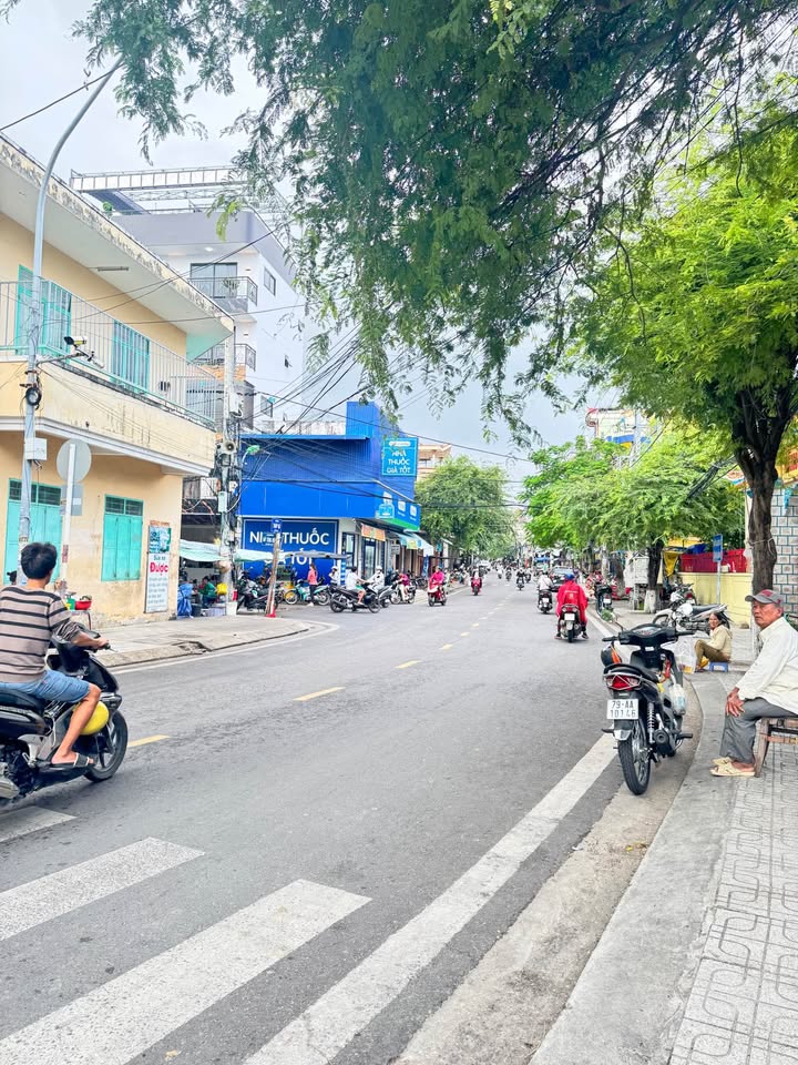 Bán căn góc đường Tháp Bà - Vĩnh Thọ 49.8m² giá 6 tỷ - Kinh doanh sầm uất gần biển!