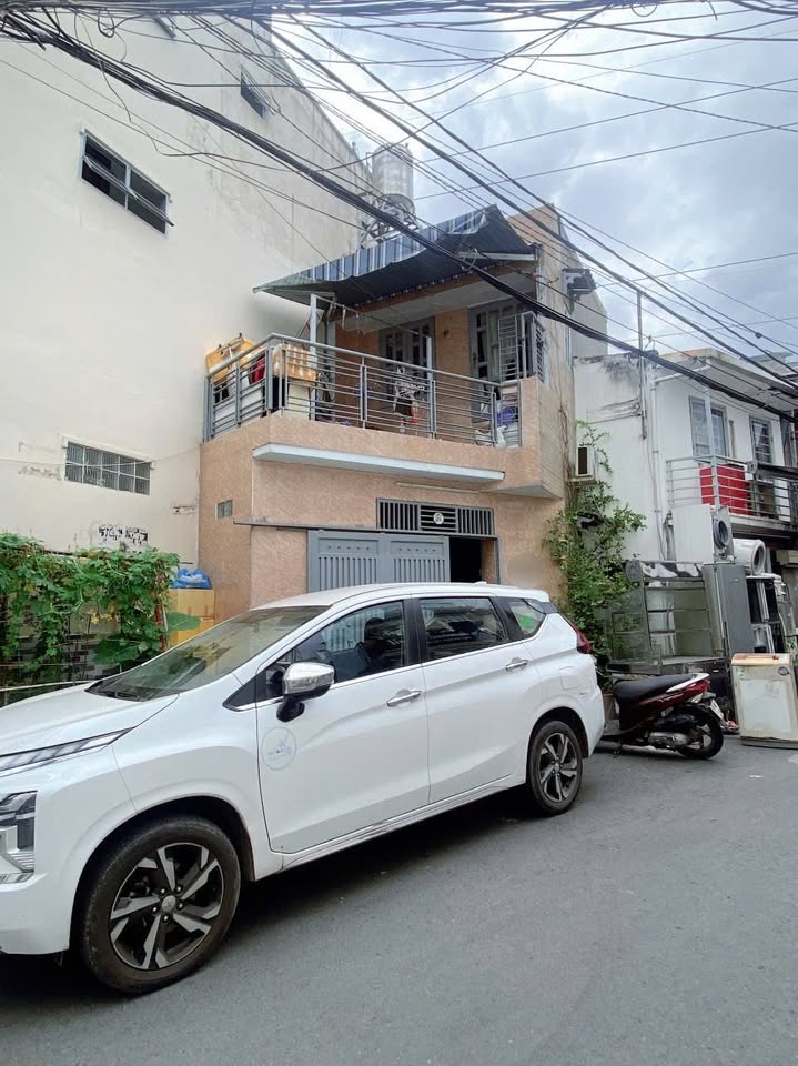 FrontHouse Phú Nhuận 32m² giá 4.5 tỷ - Kinh doanh sầm uất ngay mặt tiền!