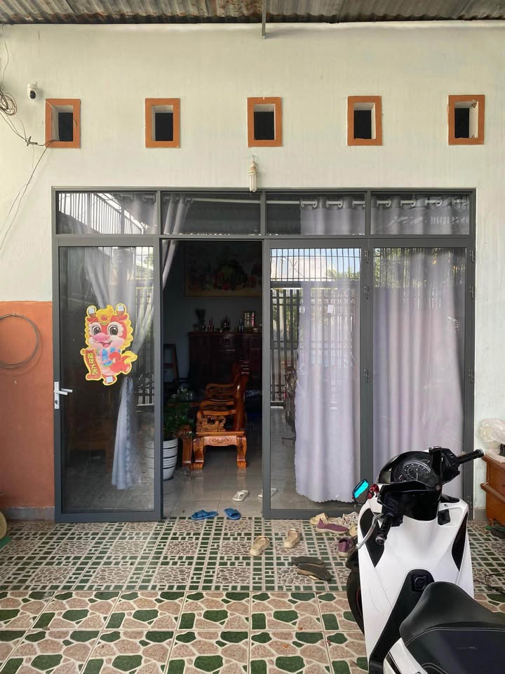 Nhà bán đường Lê Văn Tám, phường Trường Chinh, TP Kon Tum 235m² - Vị trí đắc địa, giá chỉ 1 tỷ!