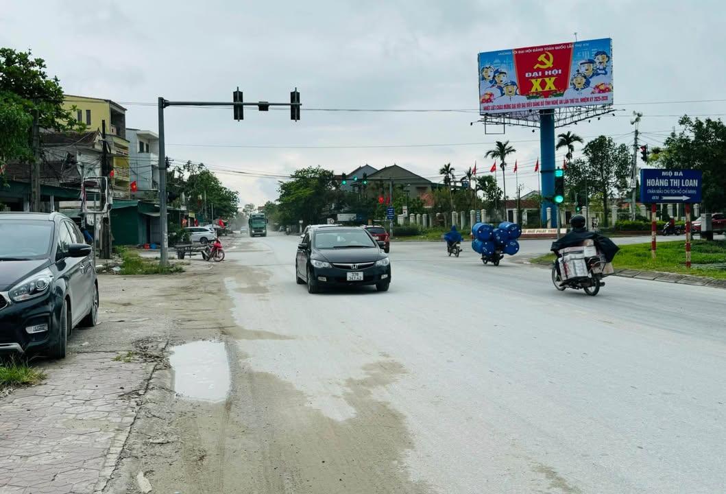 Đất kinh doanh mặt đường Quốc lộ 46, Xóm 2, Nam Giang 120m² giá 4.5 tỷ - Cơ hội đầu tư hấp dẫn!