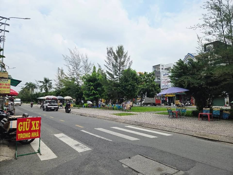 Nhà 2 tầng hẻm D9 Tân Phú 67.5m² giá chỉ 4.x tỷ - Sổ hồng chính chủ!