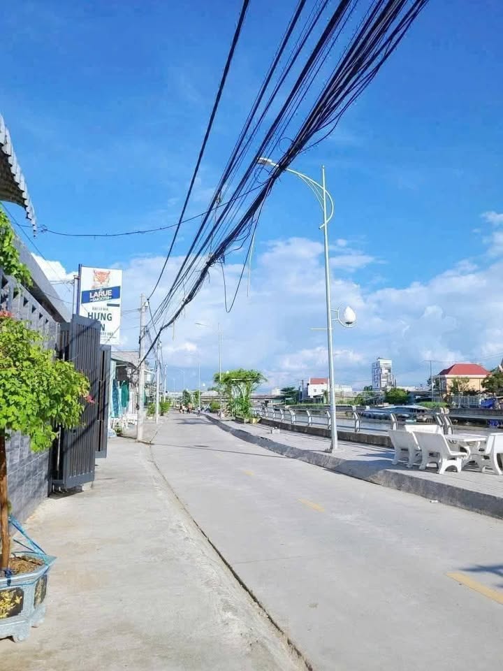 Nhà phố An Bình, Ninh Kiều 220m² chỉ 6.486 tỷ - View sông tuyệt đẹp!