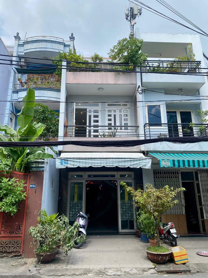 Bán nhà mặt tiền Võ Thành Trang, P.11, Q.Tân Bình, 128m² - Kinh doanh đa ngành nghề