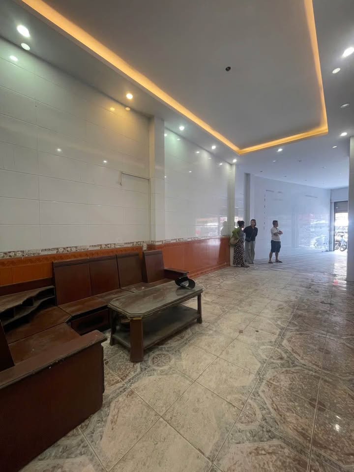 Nhà mặt đường Lạch Tray quận Ngô Quyền 92m² giá 9 tỷ - Chính chủ cần bán gấp!