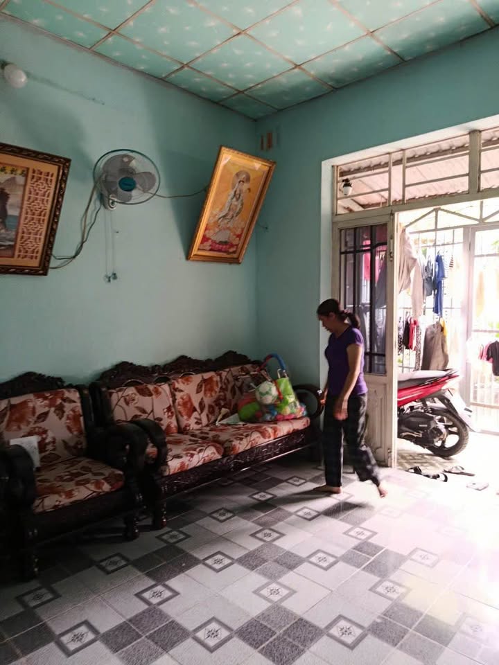 Nhà bán đường Lê Đình Kỵ, quận Cẩm Lệ, 75m² giá 1.36 tỷ - Cơ hội sở hữu ngay!