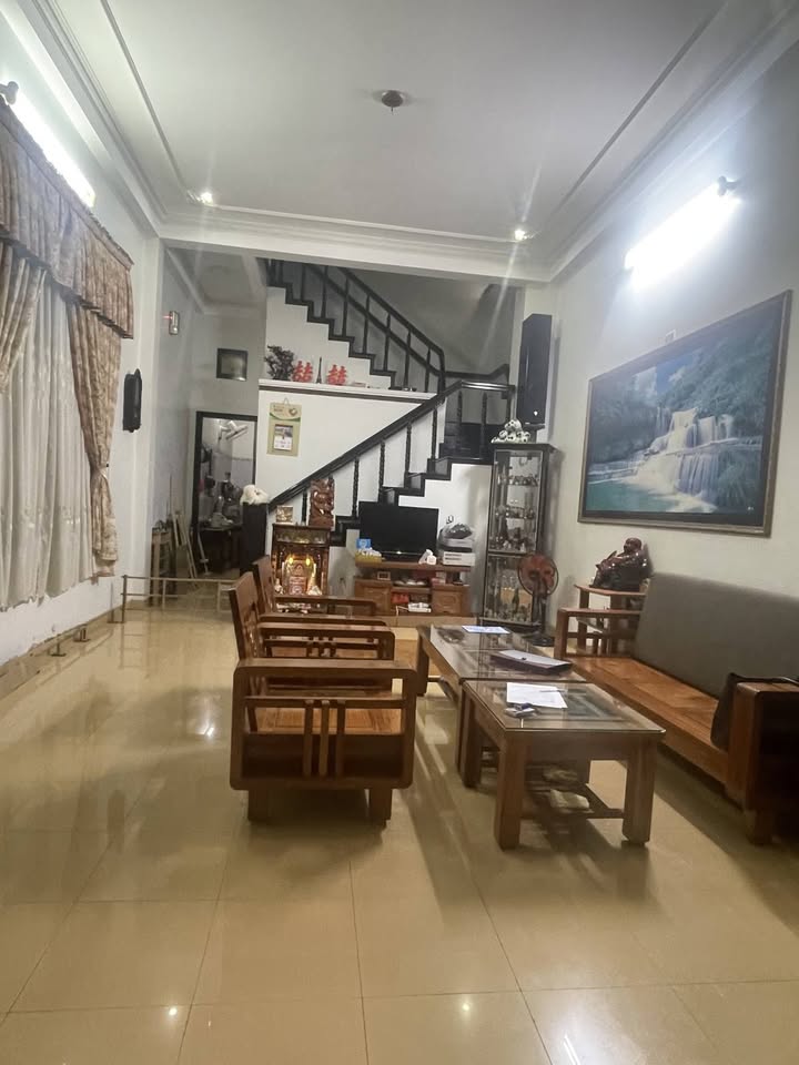 Nhà 2 tầng lô góc Trần Cao Vân, 80m² giá 4.95 tỷ - Gần biển Nguyễn Tất Thành!