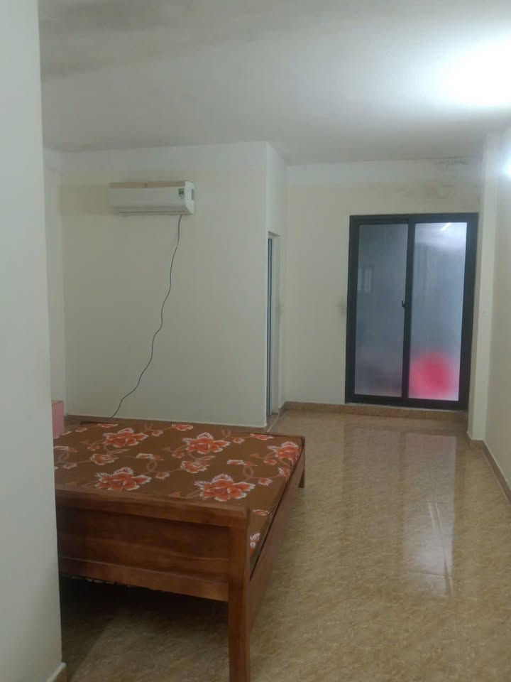 Phòng cho thuê Ngõ Trung Tả Đống Đa - Tiện nghi đầy đủ, giá thỏa thuận