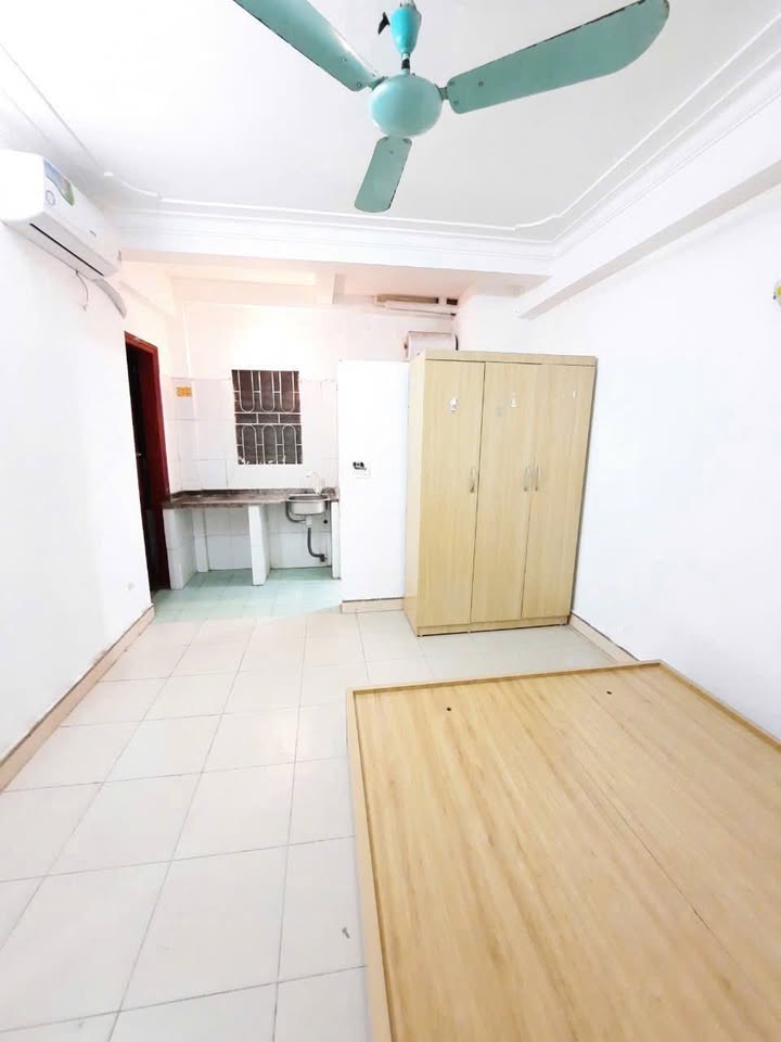 Chung cư mini Dịch Vọng Hậu 20m² giá 3 triệu - Không chung chủ, giờ giấc tự do!