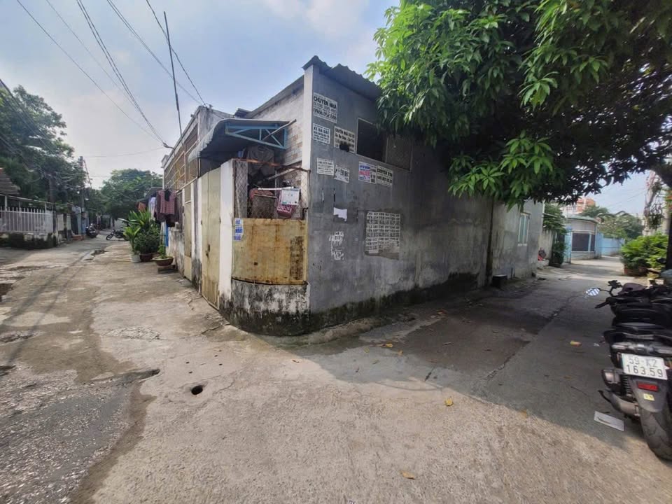 Đất có nhà cho thuê 134.3m² Thủ Đức giá 7.8 tỷ - Đầu tư sinh lời ổn định!