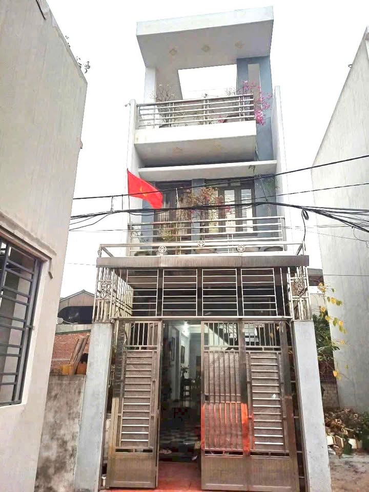 Nhà 3 tầng khu phố 9, Tân Bình, Hải Dương 59m² giá 2.7 tỷ - Hướng Tây, ô tô vào tận nơi!